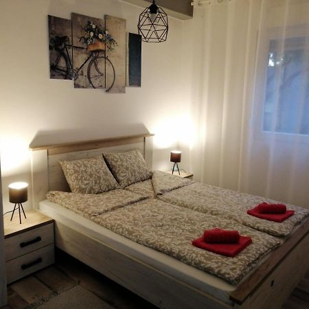 Apartman Petres Sombor Dış mekan fotoğraf
