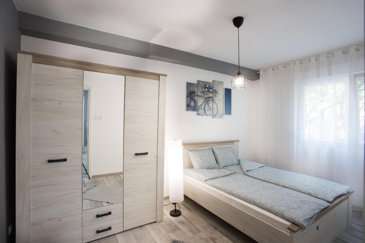 Apartman Petres Sombor Dış mekan fotoğraf