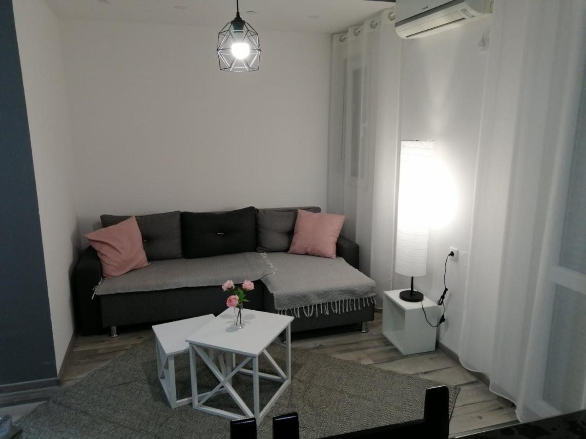 Apartman Petres Sombor Dış mekan fotoğraf