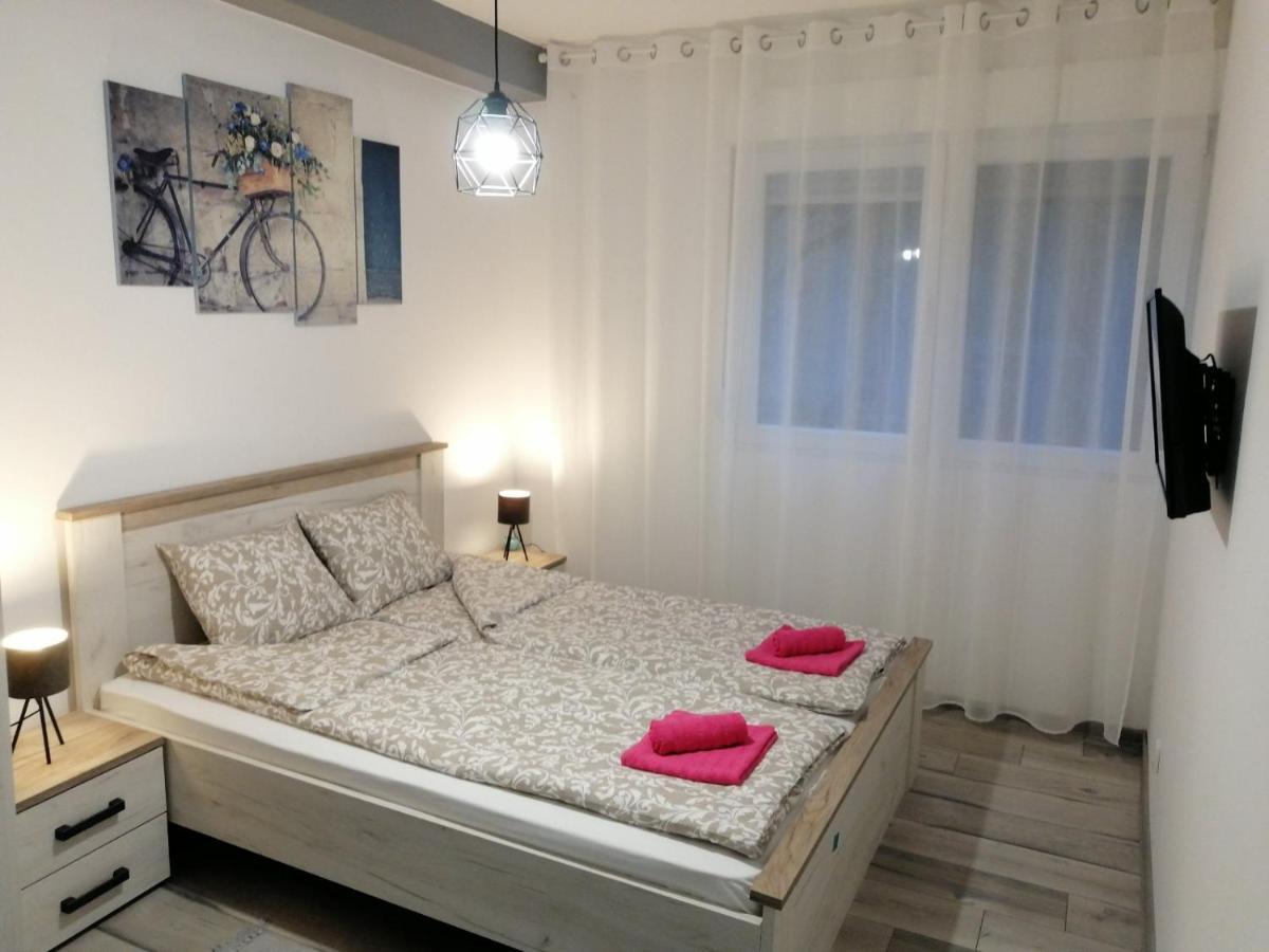 Apartman Petres Sombor Dış mekan fotoğraf